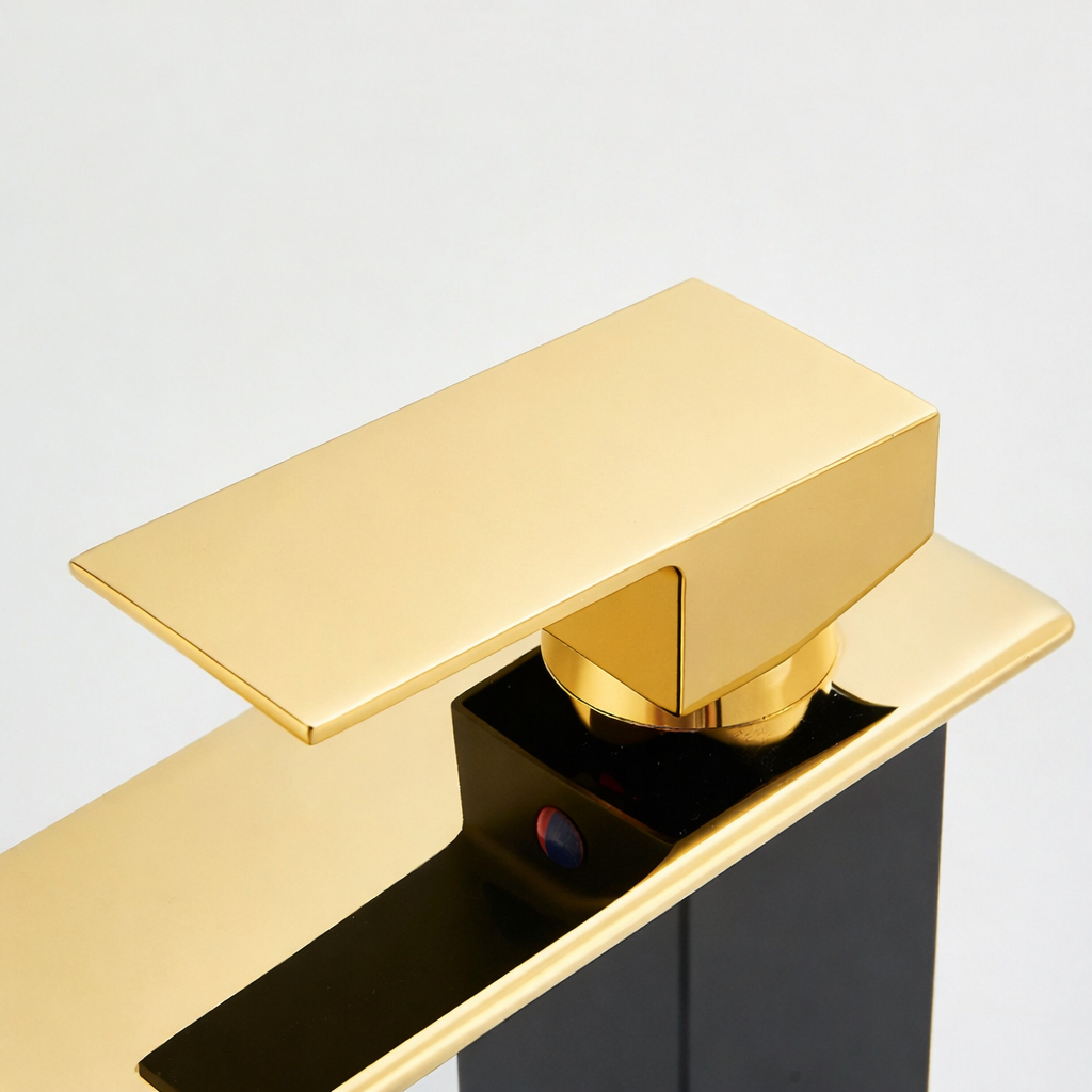 Torneira Pia Banheiro Dourada Preta Lavatorio Misturador Monocomando Luxo Bica Baixa 18cm Yesop